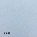 Farveprøve i hvid med tekst "LS-53", viser en let struktureret overflade.