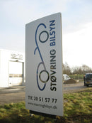 Oval skiltepylon