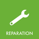 Grøn firkantet mærkat med hvid skruenøgle og teksten "REPARATION" i hvid nedenunder.